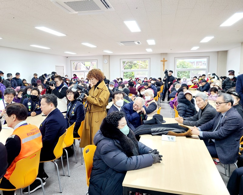 어르신들.jpg