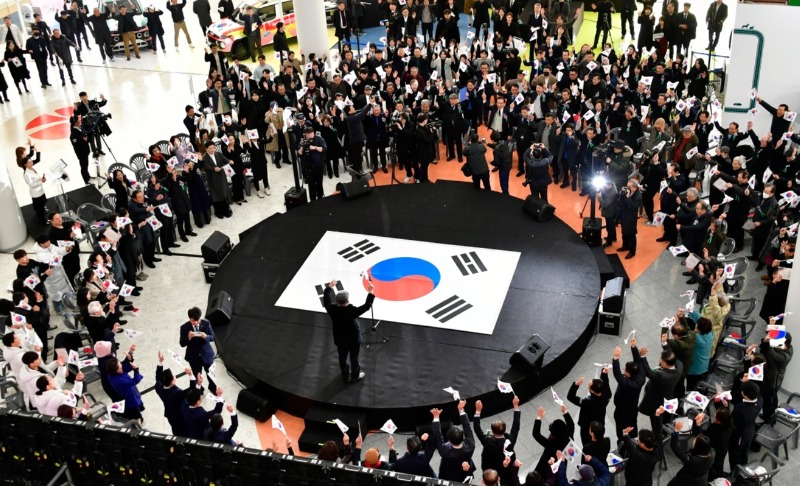 3.1절 행사 시청 위에서 촬영.jpg